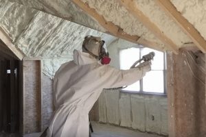 معایب-و-مزایای-اسپری-فوم